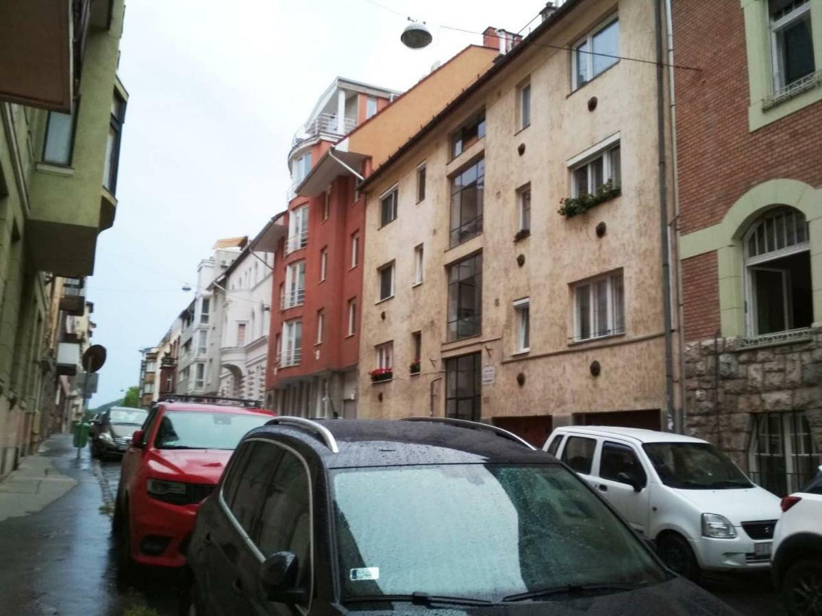 Zsuzsa Apartman Budapeste Exterior foto