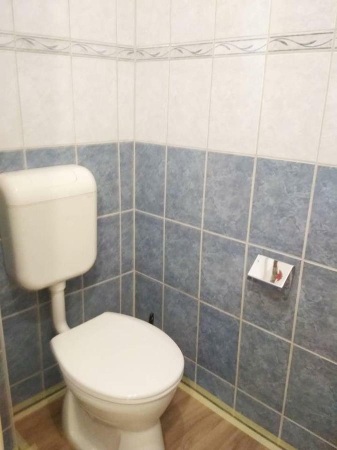 Zsuzsa Apartman Budapeste Exterior foto